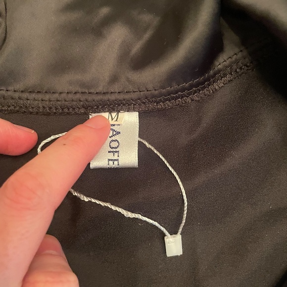 NEW Baofengyu -heavy black silk long sleeve button up - Picture 2 of 2